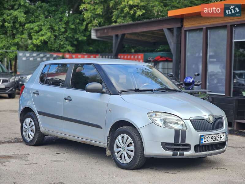 Хэтчбек Skoda Fabia 2007 в Львове