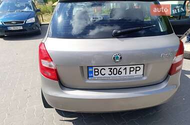 Хэтчбек Skoda Fabia 2008 в 