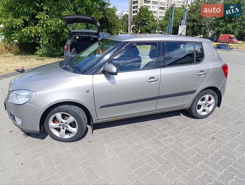 Хэтчбек Skoda Fabia 2008 в Львове фото 53 Хэтчбек Skoda Fabia 2008 в Львове