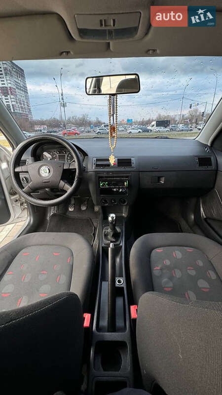 Универсал Skoda Fabia 2003 в Киеве