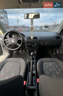 Универсал Skoda Fabia 2003 в 