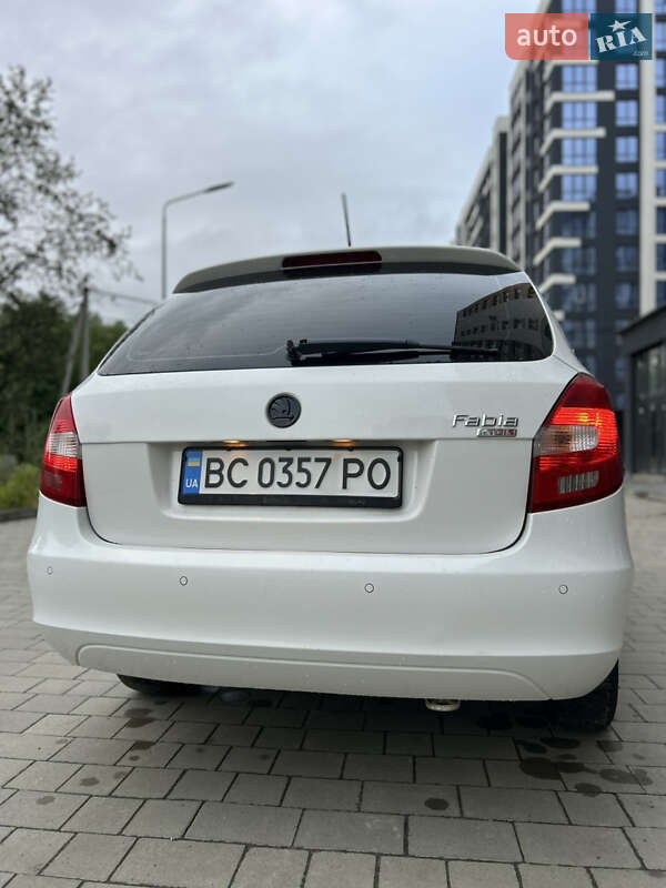 Универсал Skoda Fabia 2010 в Ивано-Франковске