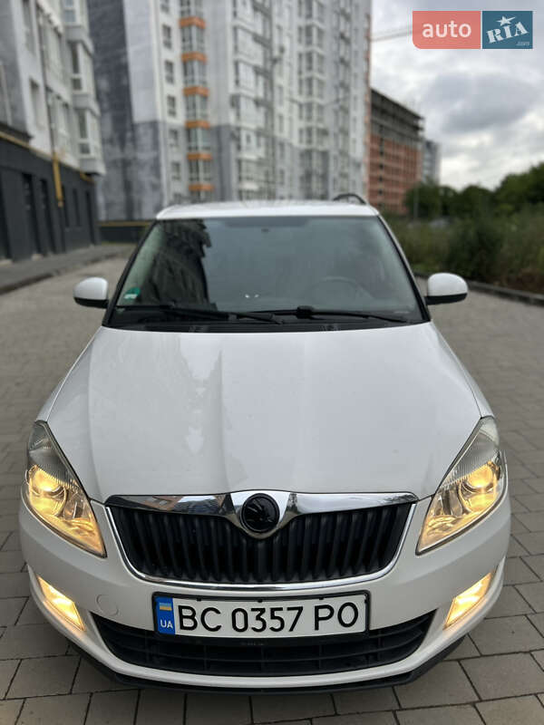 Универсал Skoda Fabia 2010 в Ивано-Франковске