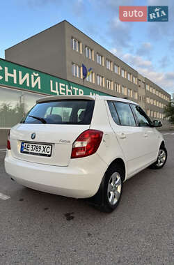 Хетчбек Skoda Fabia 2011 в 