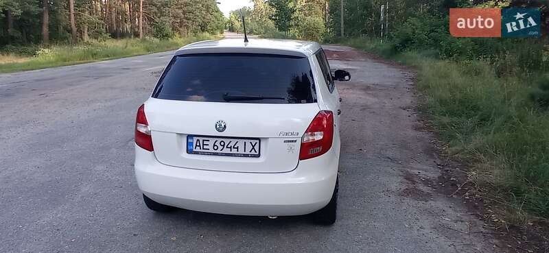Хэтчбек Skoda Fabia 2012 в Фастове