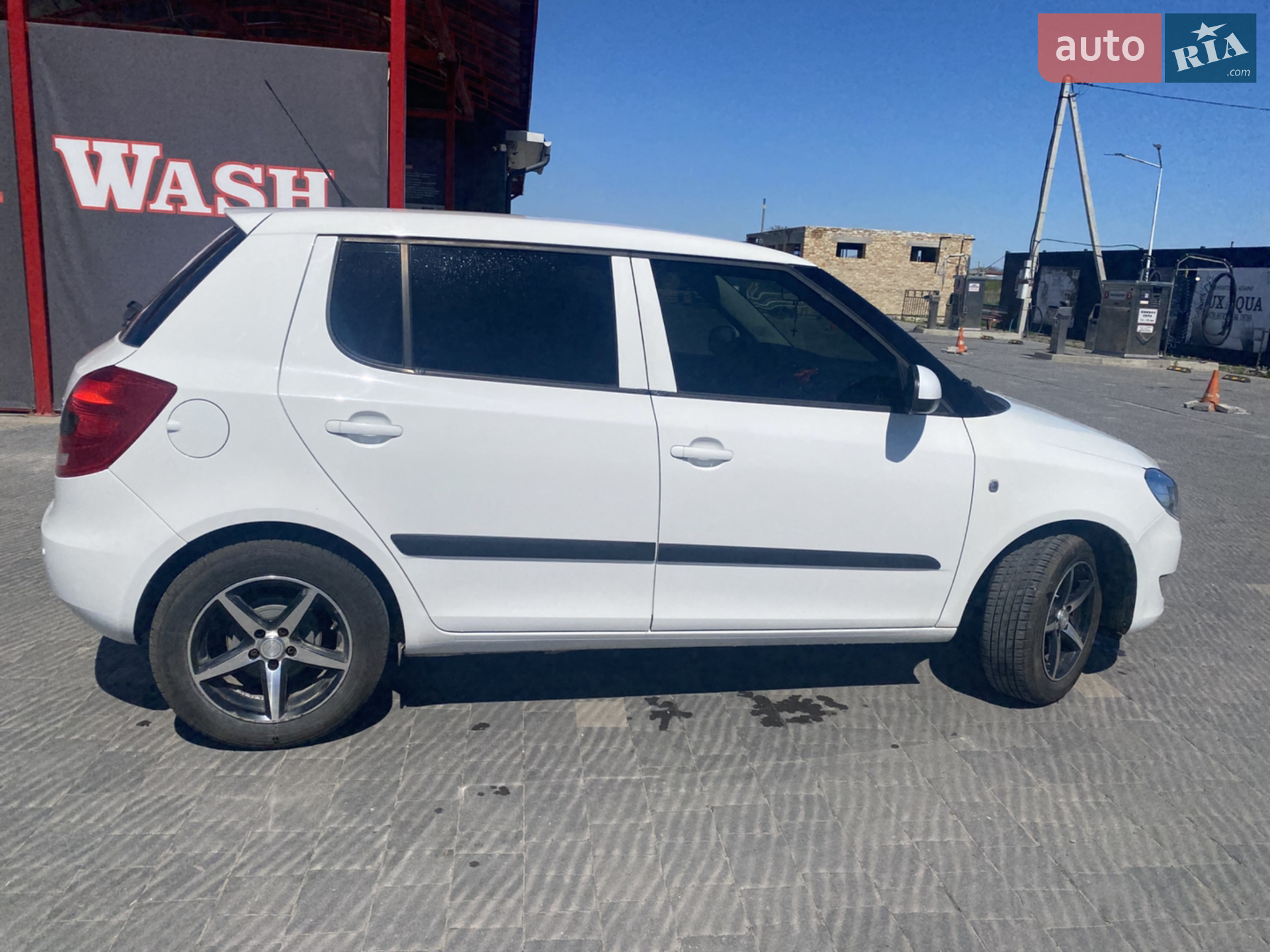 2011 Skoda Fabia - мініатюра 4