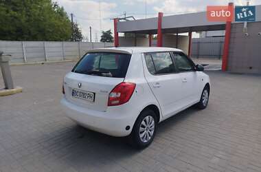 Хэтчбек Skoda Fabia 2013 в 