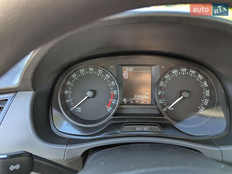 Універсал Skoda Fabia 2015 в Івано-Франківську