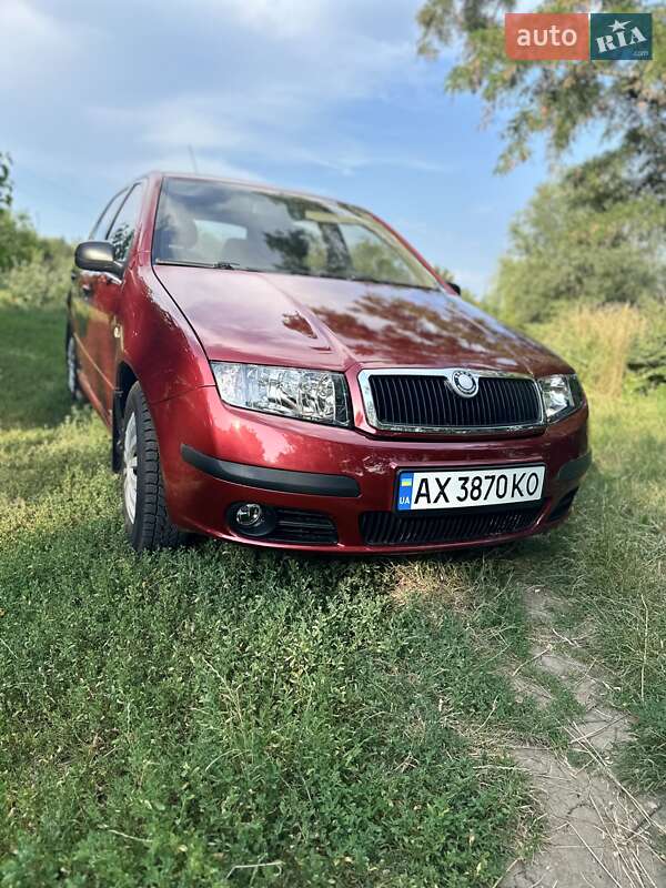 Седан Skoda Fabia 2006 в Полтаве