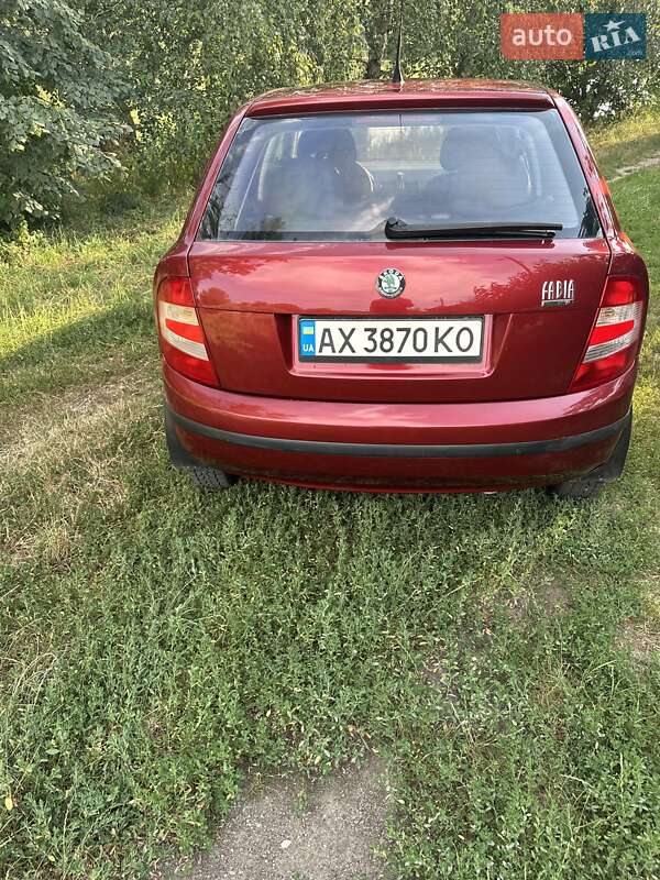 Седан Skoda Fabia 2006 в Полтаве