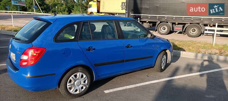 Универсал Skoda Fabia 2009 в Житомире