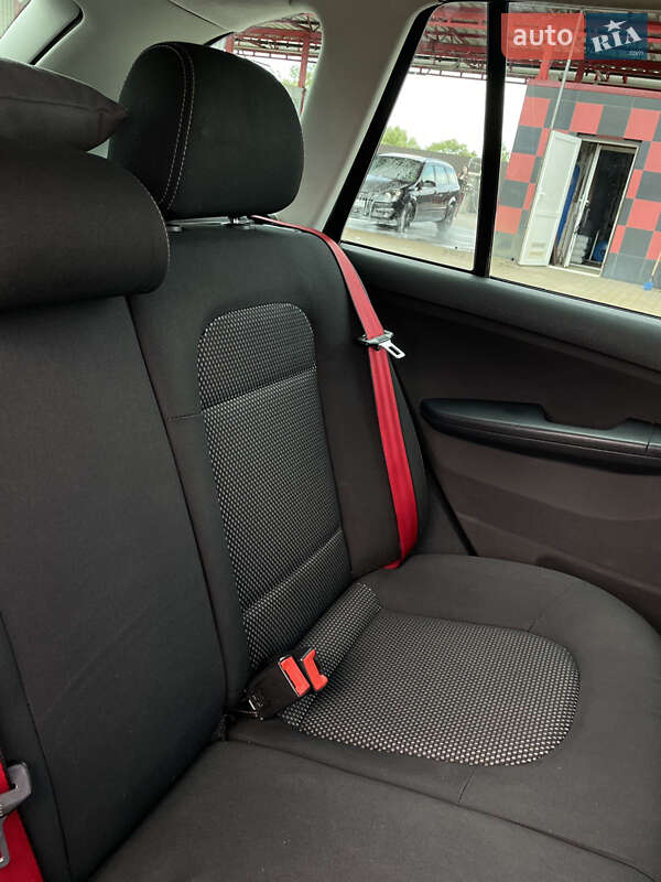 Универсал Skoda Fabia 2005 в Отынии