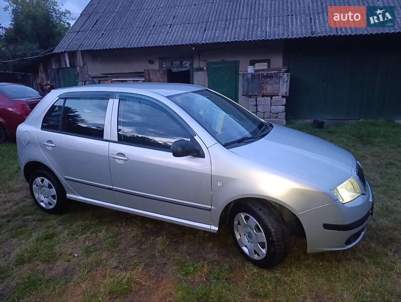 Хэтчбек Skoda Fabia 2007 в Жовкве