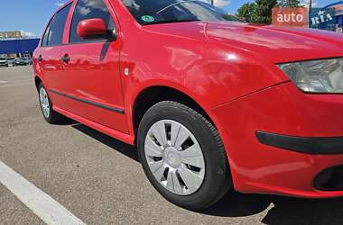 Хэтчбек Skoda Fabia 2006 в Житомире