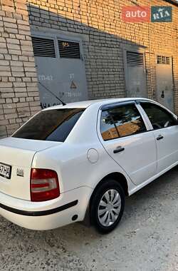 Седан Skoda Fabia 2007 в Южноукраинске