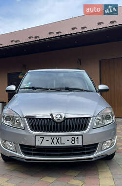 Хэтчбек Skoda Fabia 2014 в 