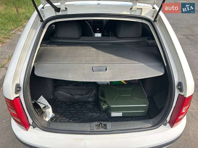Универсал Skoda Fabia 2003 в Киеве