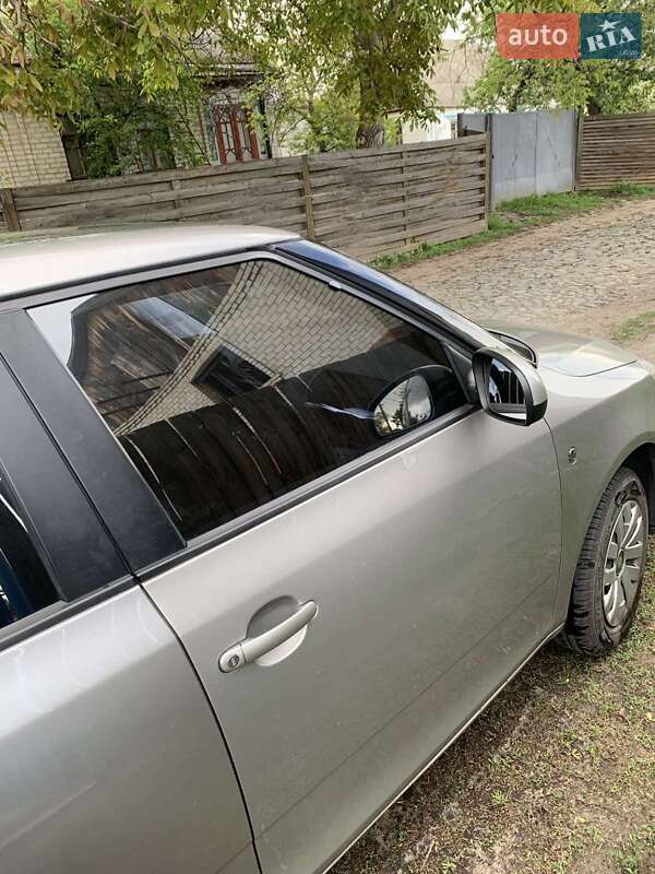 Хетчбек Skoda Fabia 2010 в Радомишлі