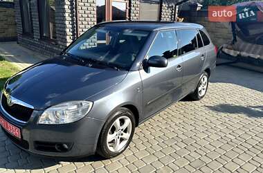 Універсал Skoda Fabia 2010 в Луцьку