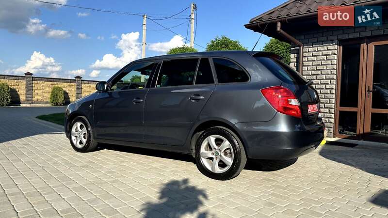 Универсал Skoda Fabia 2010 в Луцке