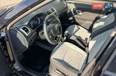 Универсал Skoda Fabia 2010 в 
