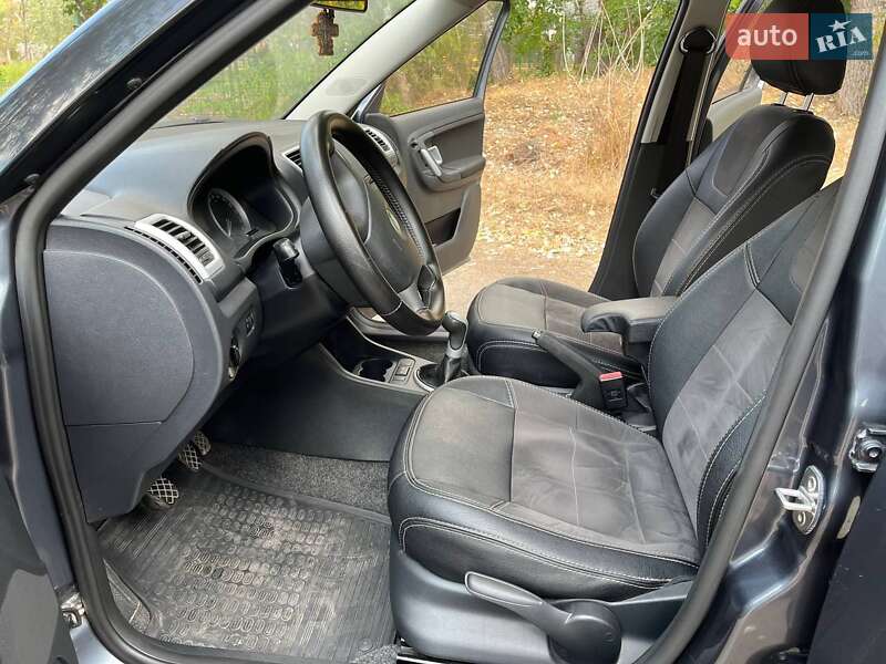 Универсал Skoda Fabia 2008 в Запорожье