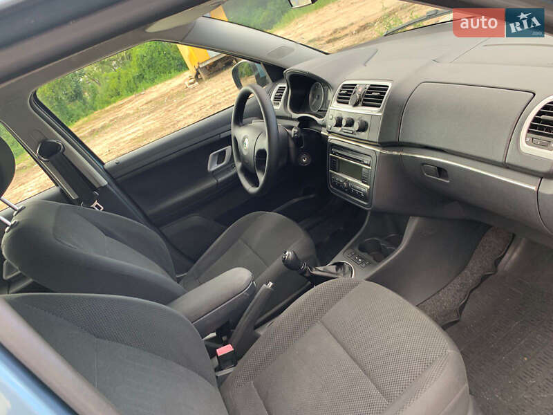 Хэтчбек Skoda Fabia 2008 в Львове