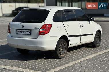 Хэтчбек Skoda Fabia 2008 в 