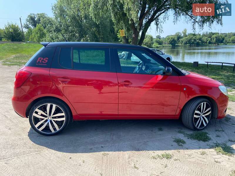 Хетчбек Skoda Fabia 2010 в Харкові
