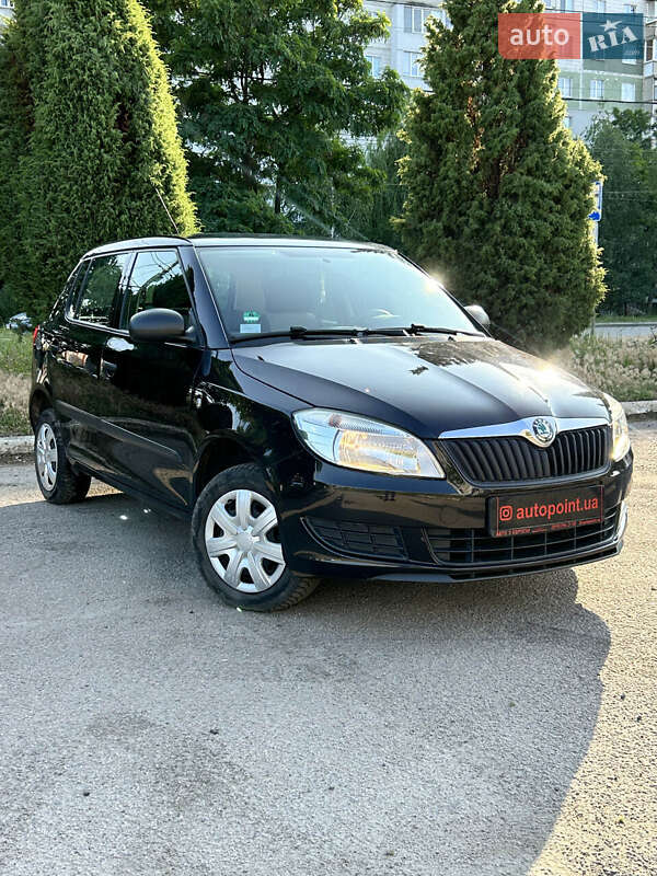 Хэтчбек Skoda Fabia 2011 в Сумах