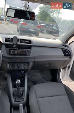 Хэтчбек Skoda Fabia 2016 в 