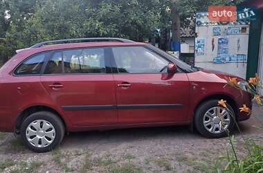 Хэтчбек Skoda Fabia 2008 в 