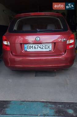 Хэтчбек Skoda Fabia 2008 в 