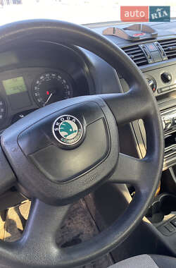 Хэтчбек Skoda Fabia 2010 в 