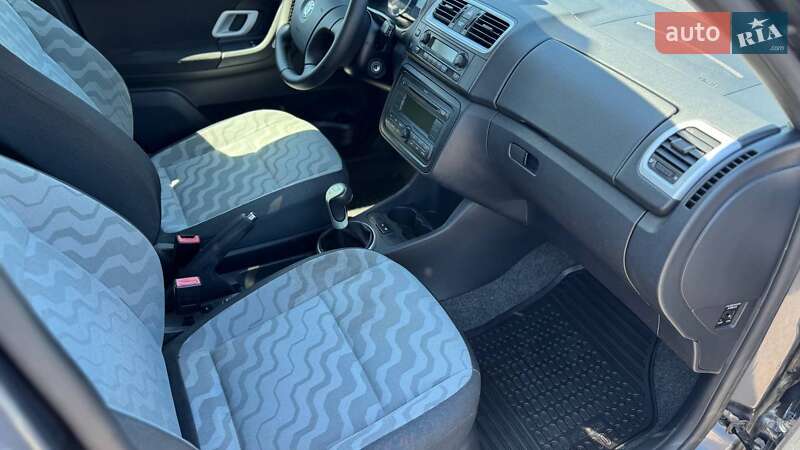 Универсал Skoda Fabia 2009 в Полтаве