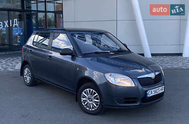 Хэтчбек Skoda Fabia 2008 в 