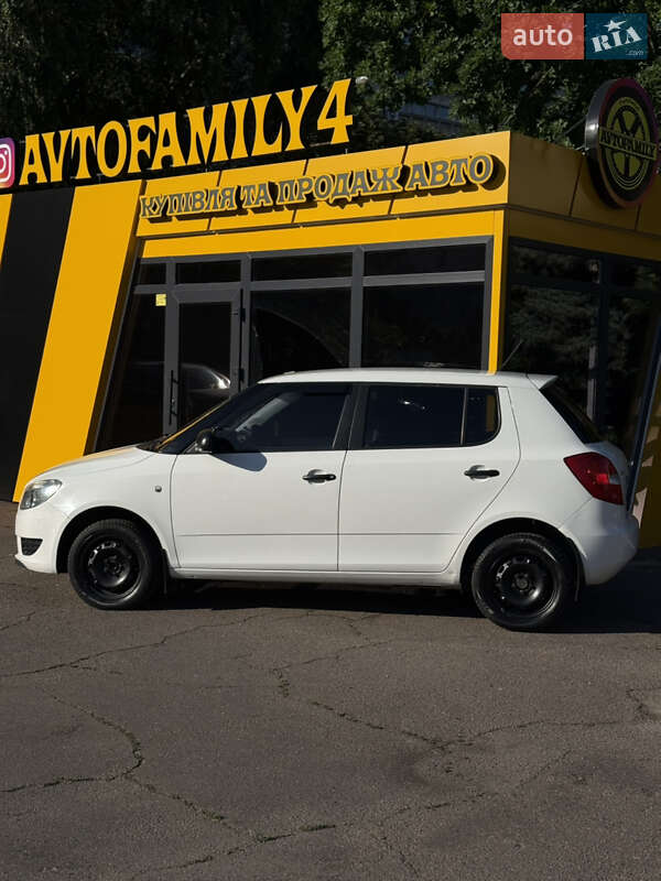 Хэтчбек Skoda Fabia 2013 в Киеве