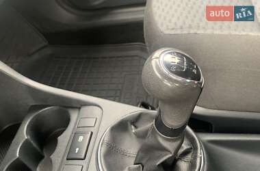 Хэтчбек Skoda Fabia 2012 в 