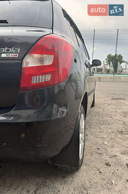 Хэтчбек Skoda Fabia 2008 в 