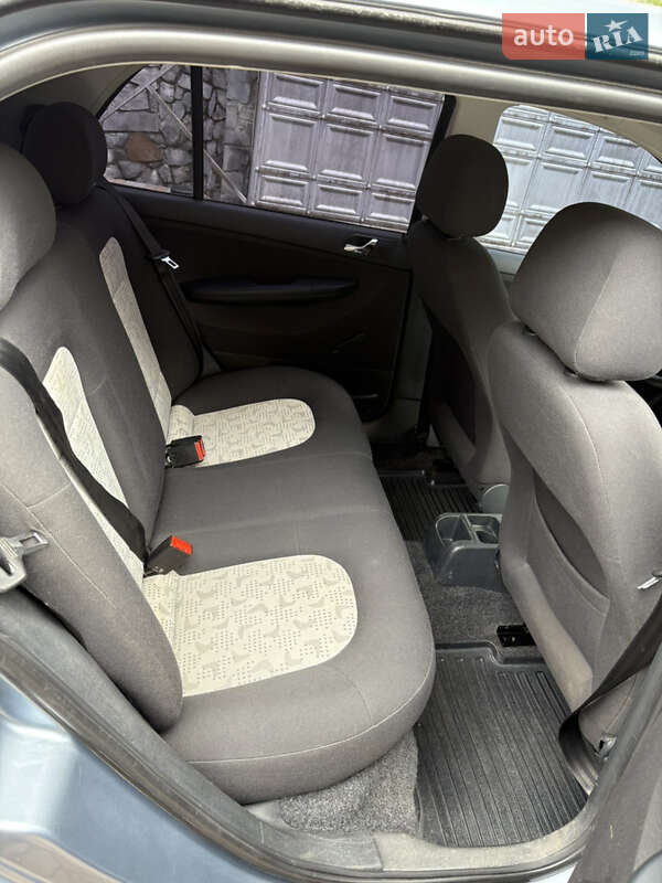 Хэтчбек Skoda Fabia 2004 в Стрые