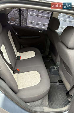 Хэтчбек Skoda Fabia 2004 в 