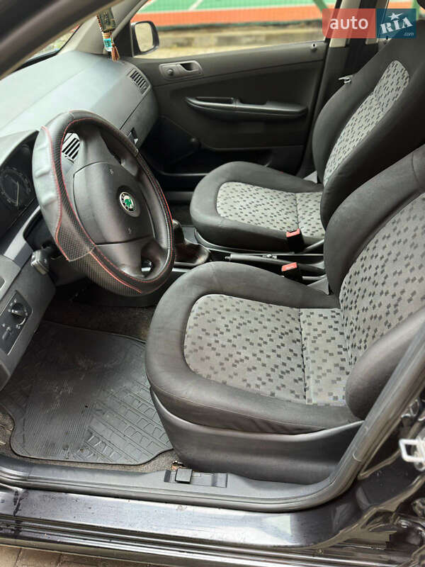 Хэтчбек Skoda Fabia 2007 в Львове
