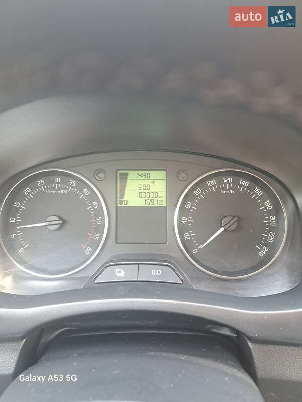 Хэтчбек Skoda Fabia 2014 в Запорожье