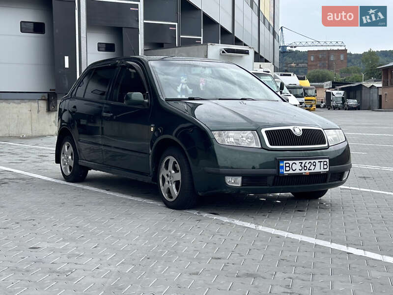 Хэтчбек Skoda Fabia 2001 в Львове