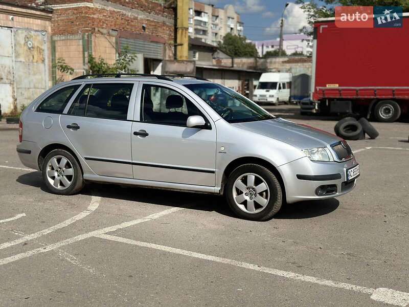 Універсал Skoda Fabia 2004 в Луцьку