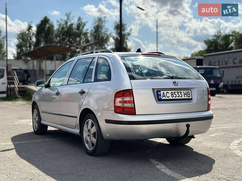 Універсал Skoda Fabia 2004 в Луцьку