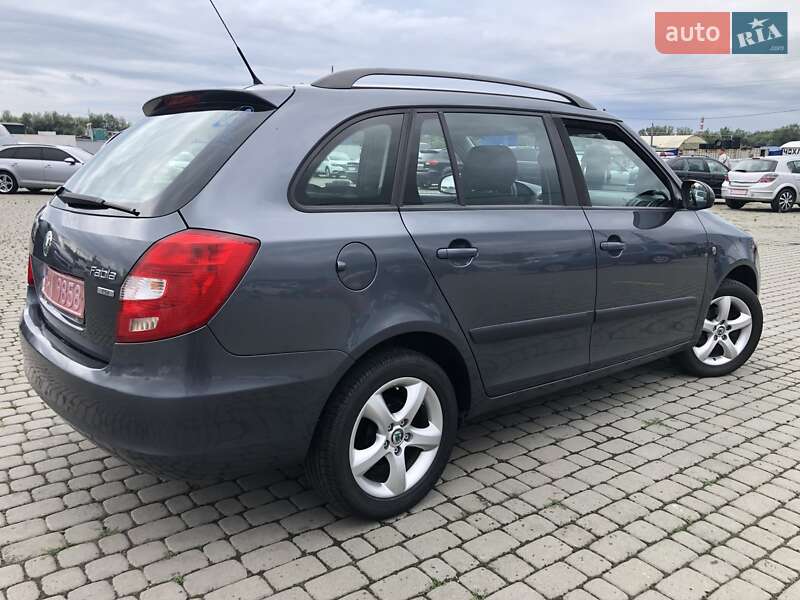 Универсал Skoda Fabia 2011 в Черновцах