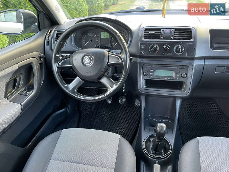 Хетчбек Skoda Fabia 2013 в Виноградові