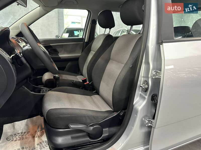 Хетчбек Skoda Fabia 2009 в Кам'янському