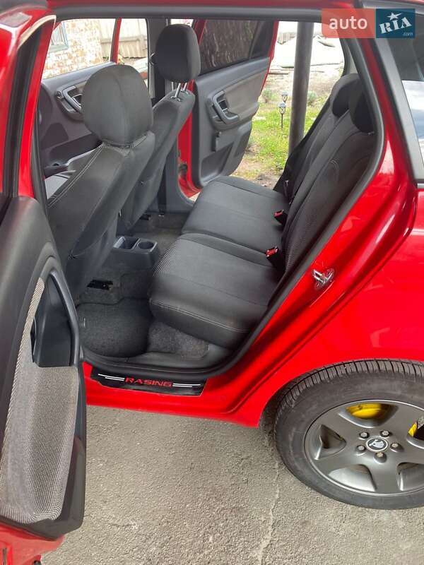 Універсал Skoda Fabia 2012 в Харкові